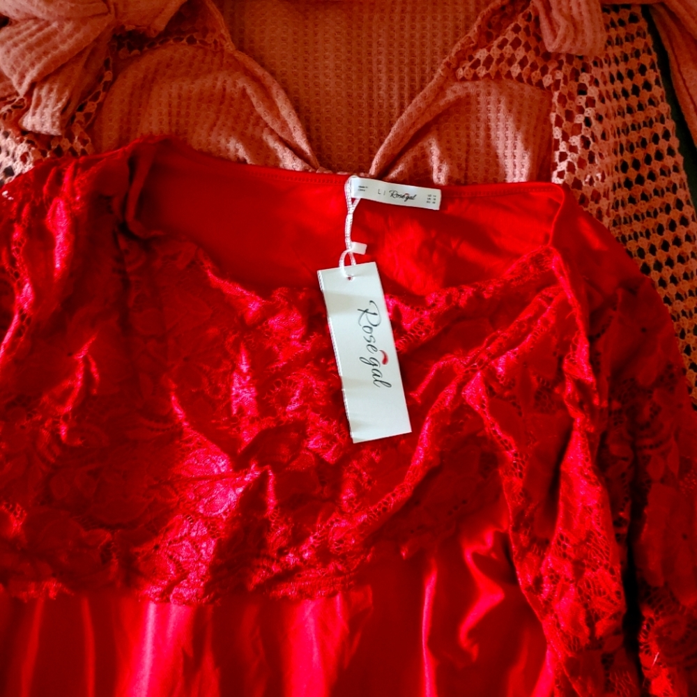 2 large brand new tops